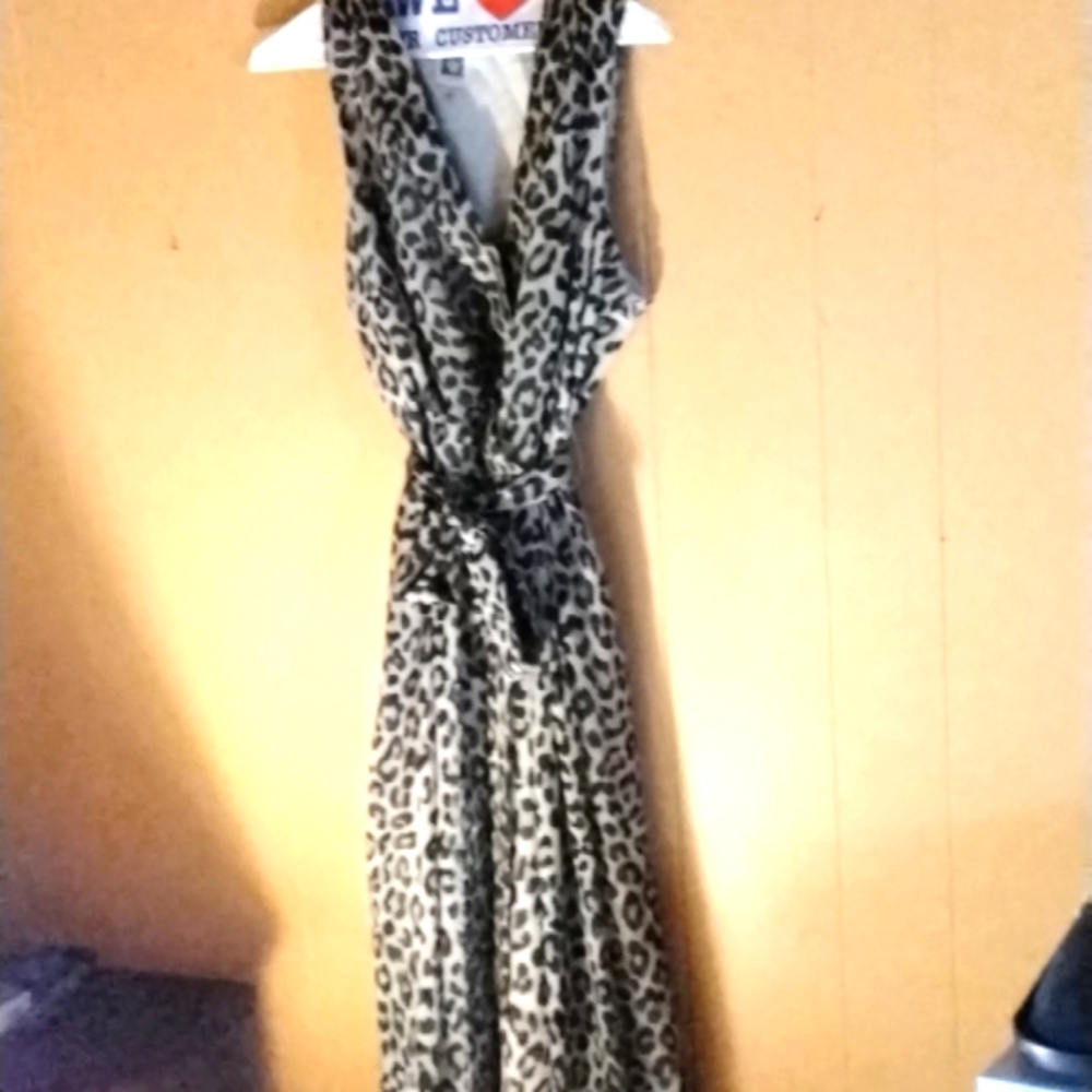 A leopard design dress